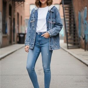 Blue b classic jacket‎